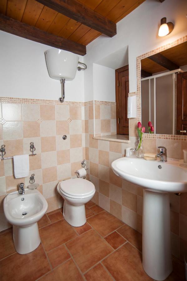 Mirose'S Holiday Home Castelbuono  Buitenkant foto